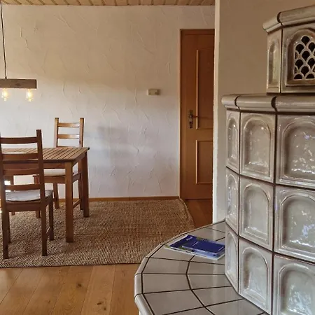 Haus Zum Kranich, Traditionelles, Charmantes, Ehemaliges Bauerngasthaus דירה